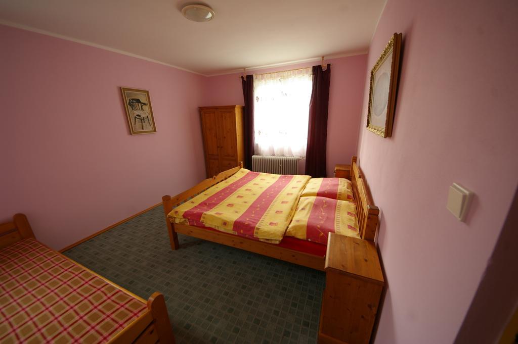 Penzion Mansky Dvur Dolni Zandov Exterior photo